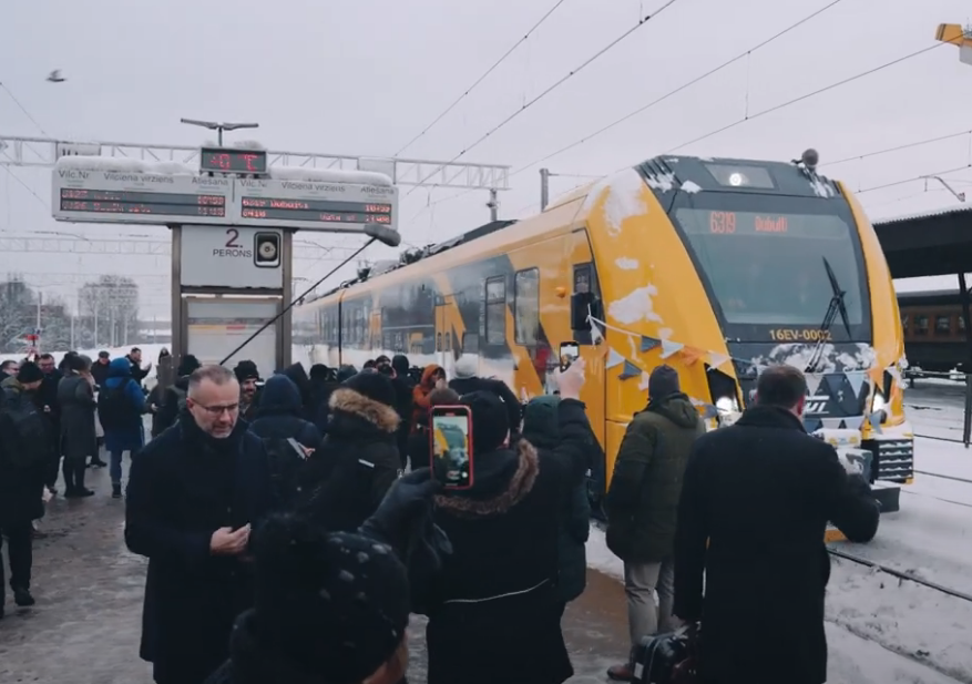 Sāk pasažieru pārvadājumus ar jaunajiem elektrovilcieniem