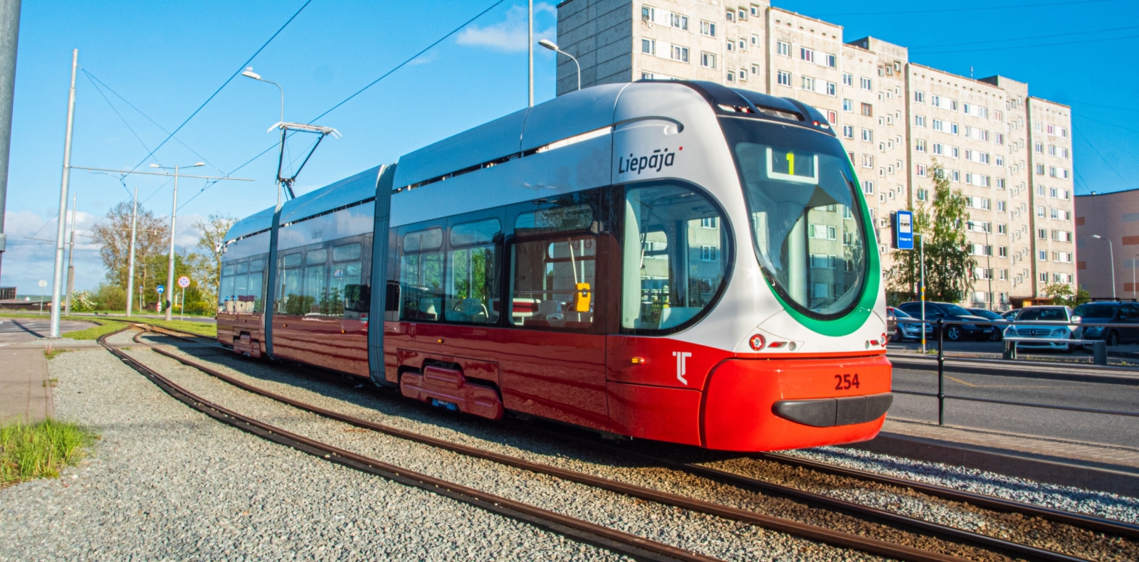 Ar ES fondu atbalstu Liepājā tiek iegādāti zemās grīdas tramvaji un rekonstruēta tramvaja līnija