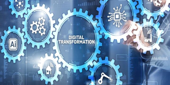 Dažādas apmācību iespējas uzņēmējiem digitālo prasmju pilnveidei