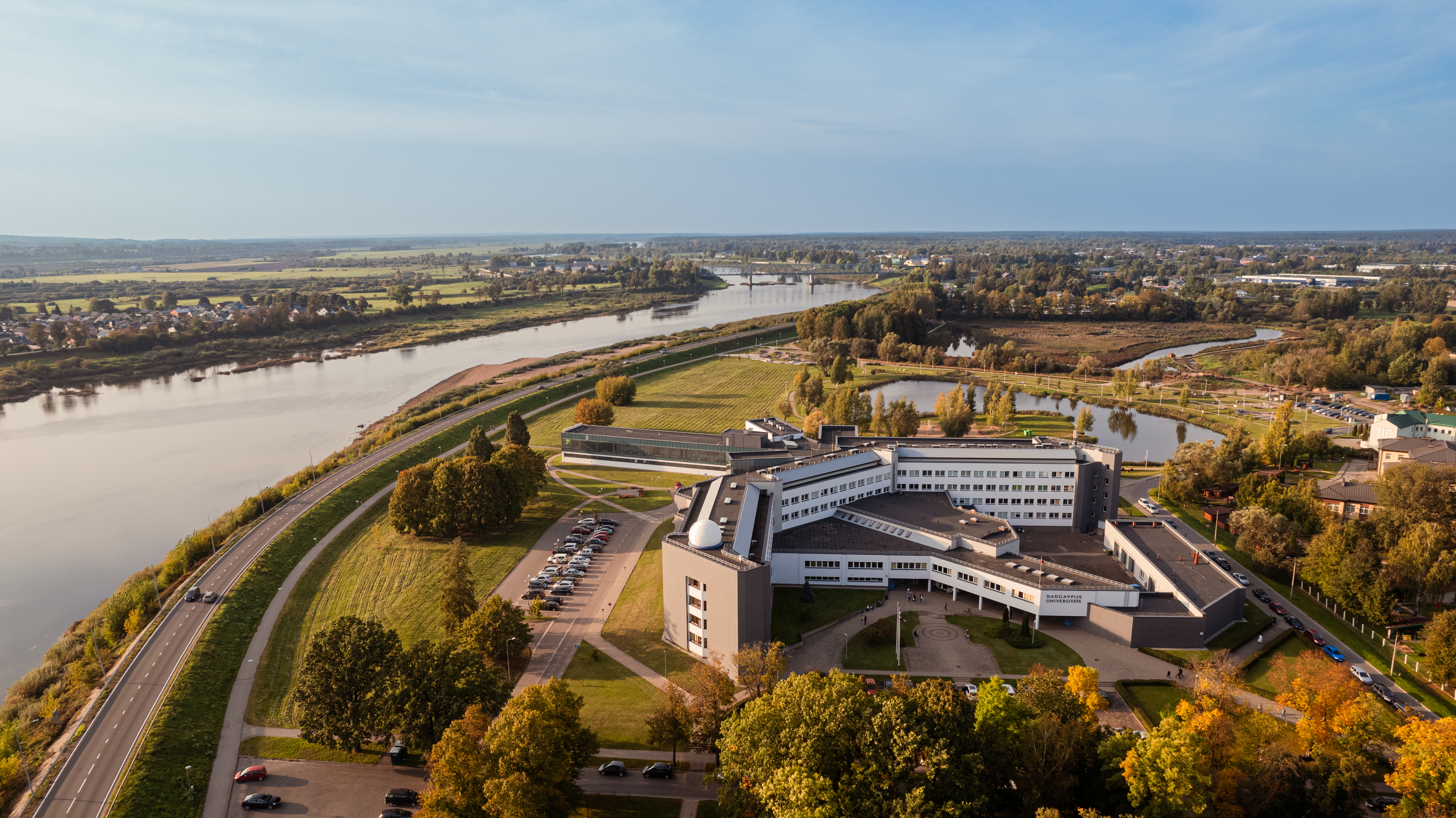 Zinātniskās pētniecības kapacitātes stiprinā&scaron;ana Daugavpils Universitātē RIS3 jomu attīstībai