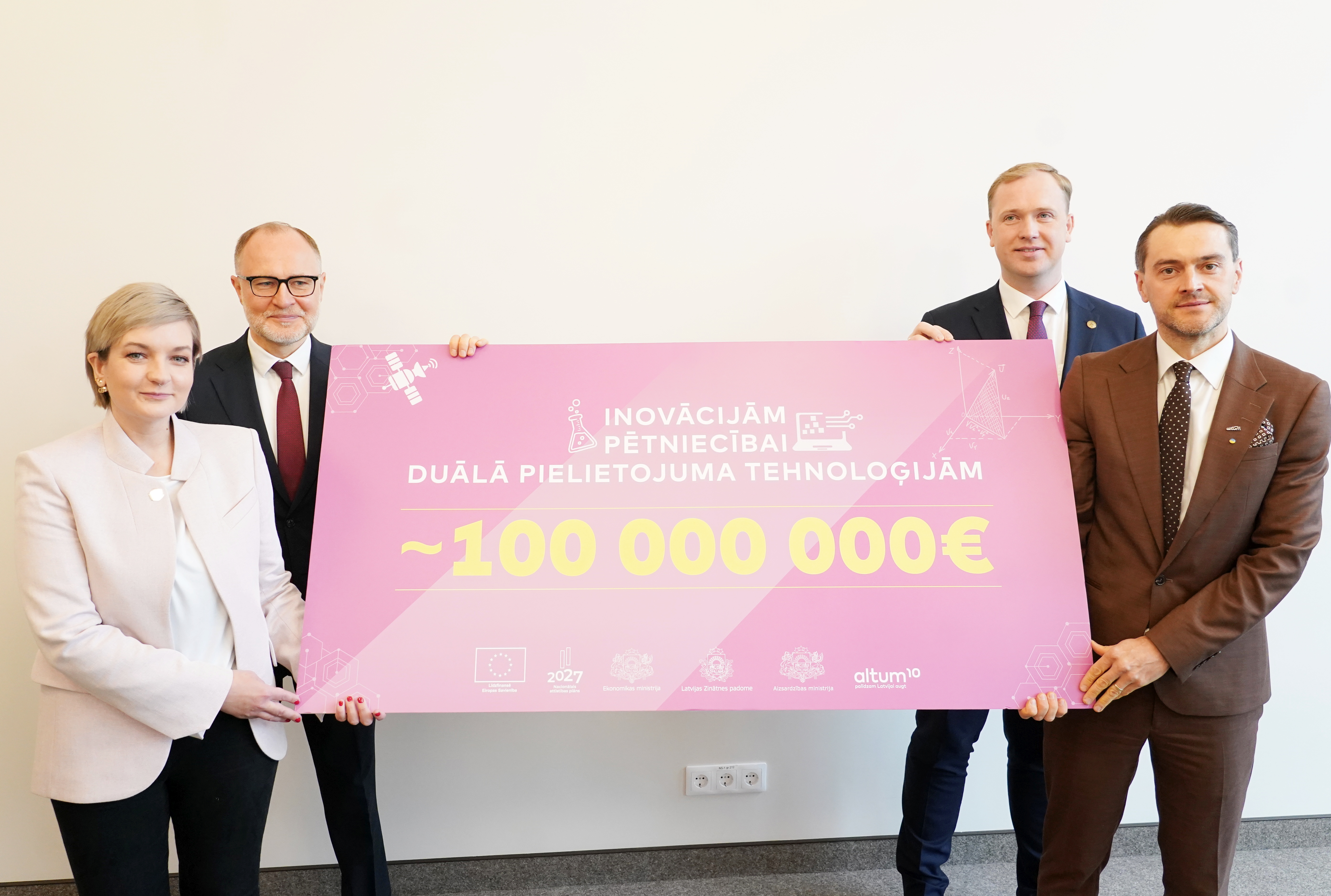 Atklātas divas jaunas atbalsta programma uzņēmējiem! Līdz 100 milj. eiro inovācijām, duālā pielietojuma produktu ražo&scaron;anai, pētniecībai un attīstībai