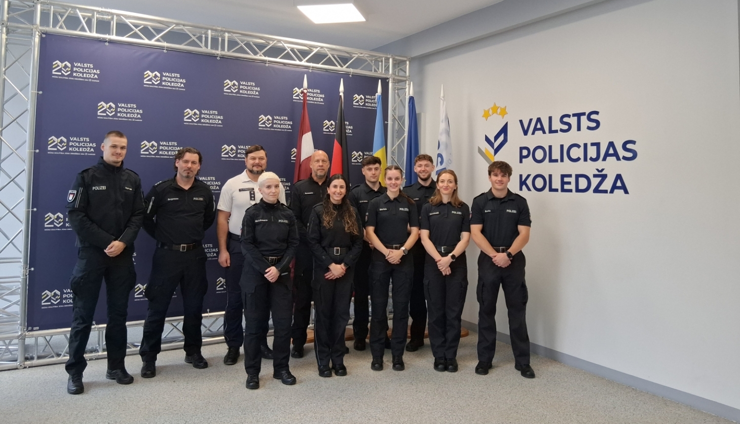 Kopīgi treniņi un pieredzes apmaiņa! Valsts policijas koledžā ar ES atbalstu viesojas Vācijas kolēģi