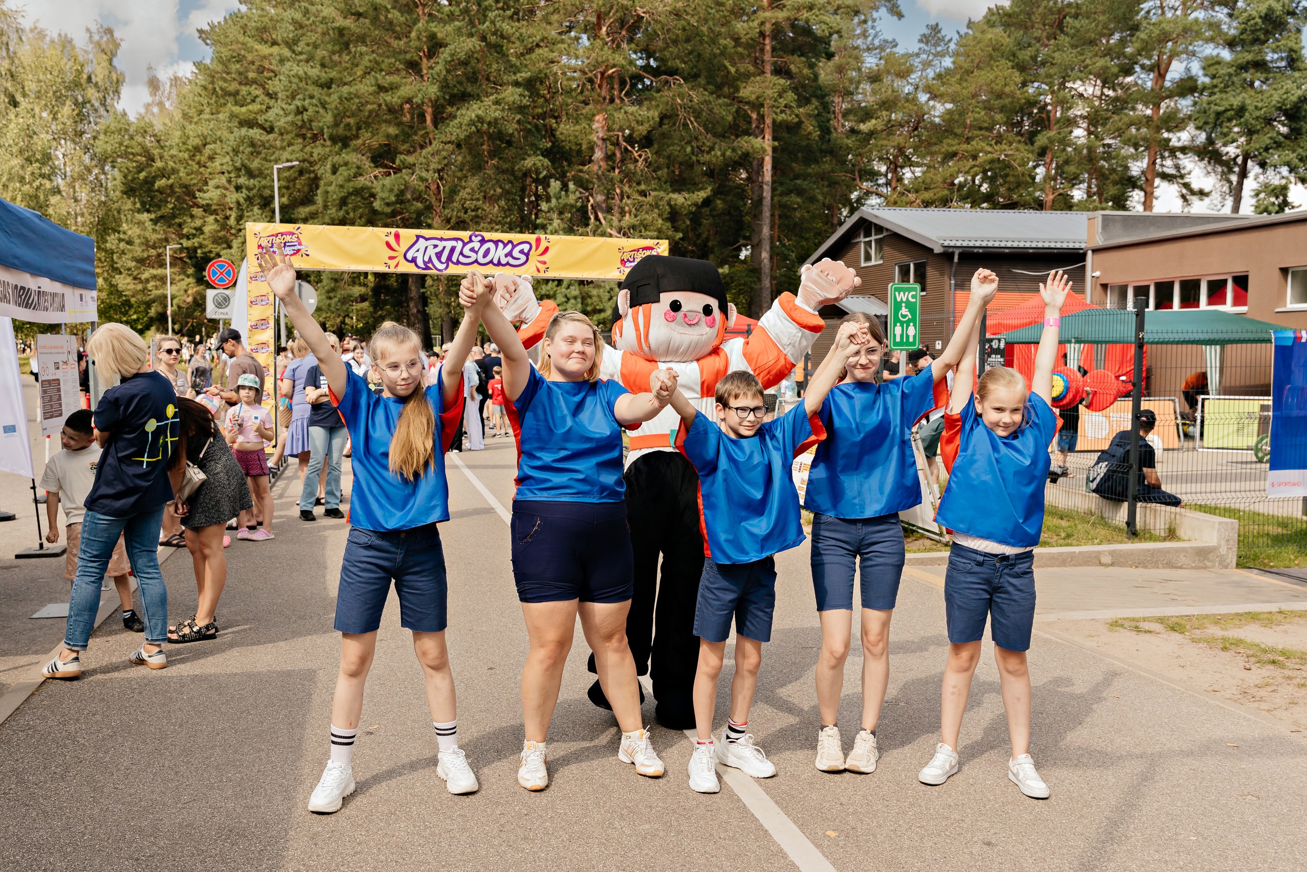 "Sustainable mobility stop" at the youth festival "Arti&scaron;oks 2025"