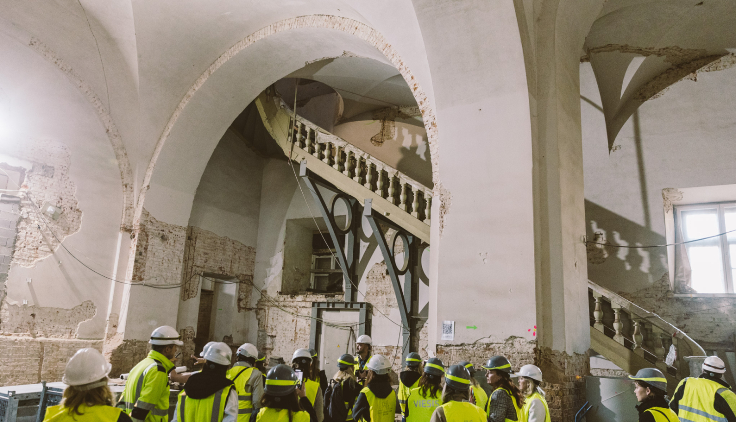 The lobby of the "Arsenāls" Museum, where interior dismantling work has been completed.