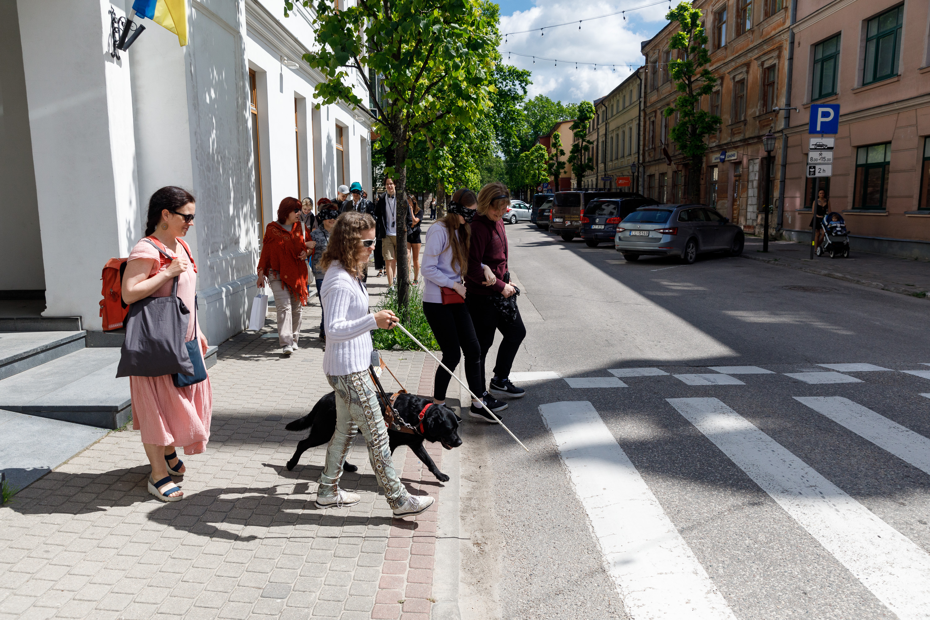Sociālais eksperiments: ekskursija neredzīgas gides vadībā