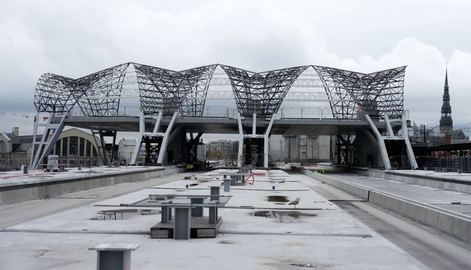 Pārdalot Atveseļo&scaron;anas fonda finansējumu, tiks turpināta Rīgas Centrālās stacijas dienvidu daļas būvniecība