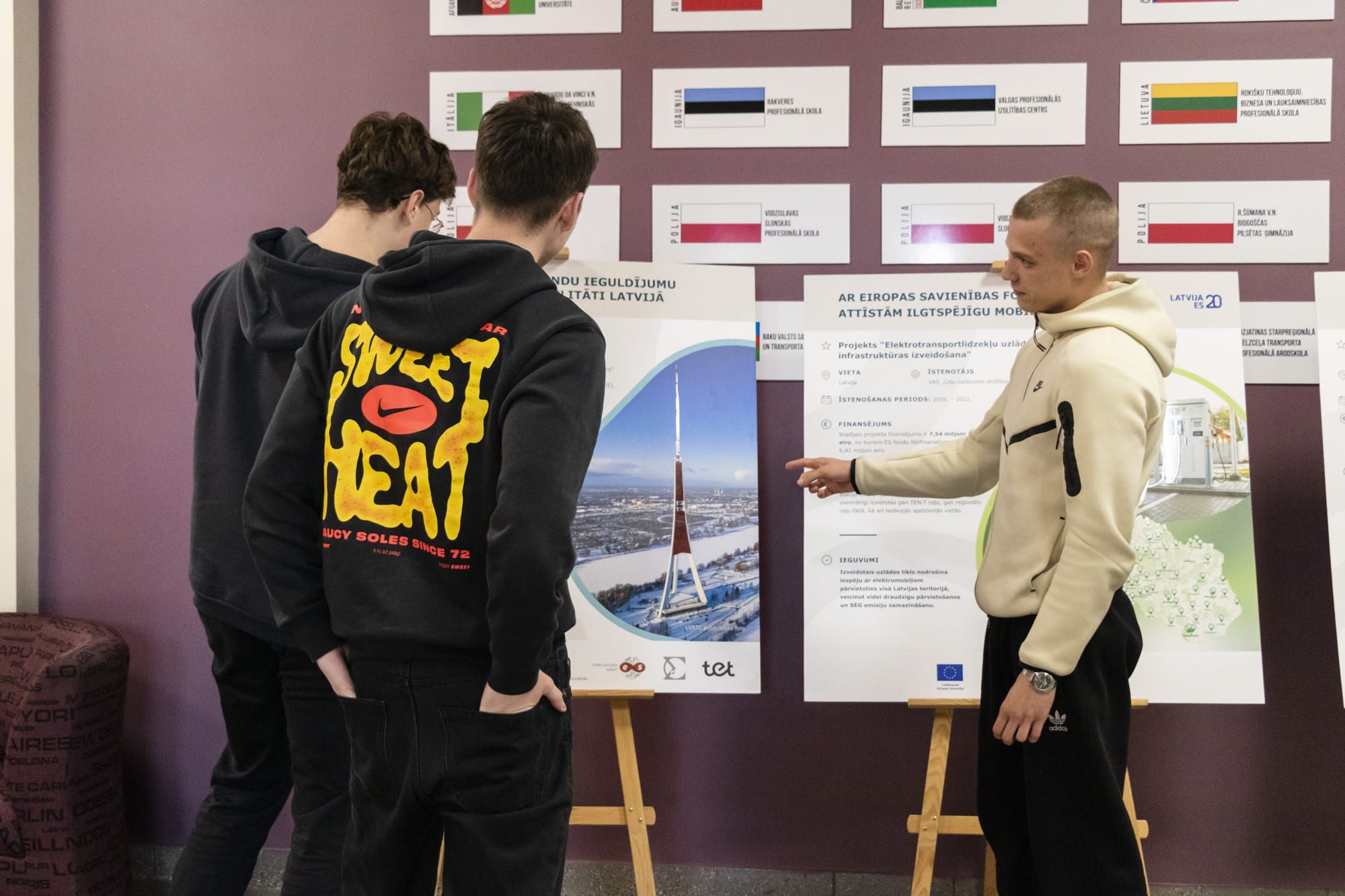 Kā Eiropa kļūst pieejamāka? ES finansēto projektu izstāde viesojas Latvijas reģionos