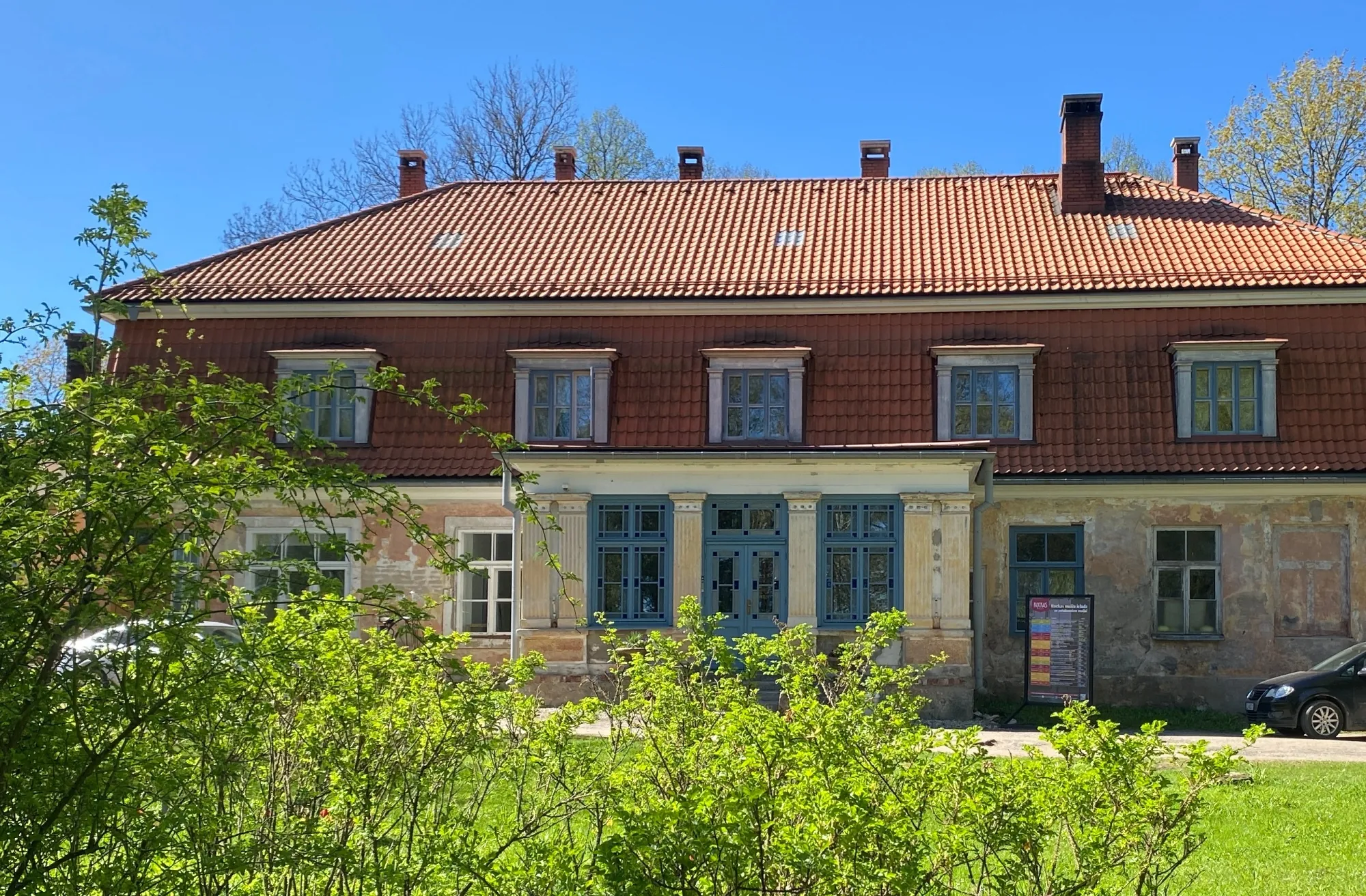 Par cilvēkiem un organizācijām, kas tic otrai iespējai - Ruckas muiža