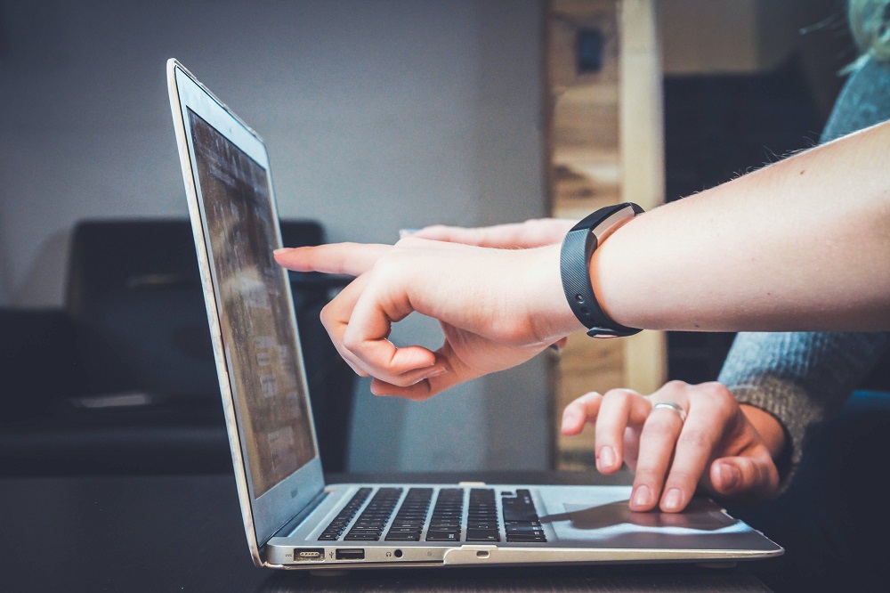 Ar Atveseļo&scaron;anas fonda investīcijām stiprinās senioru un ekonomiski neaizsargāto iedzīvotāju digitālās prasmes
