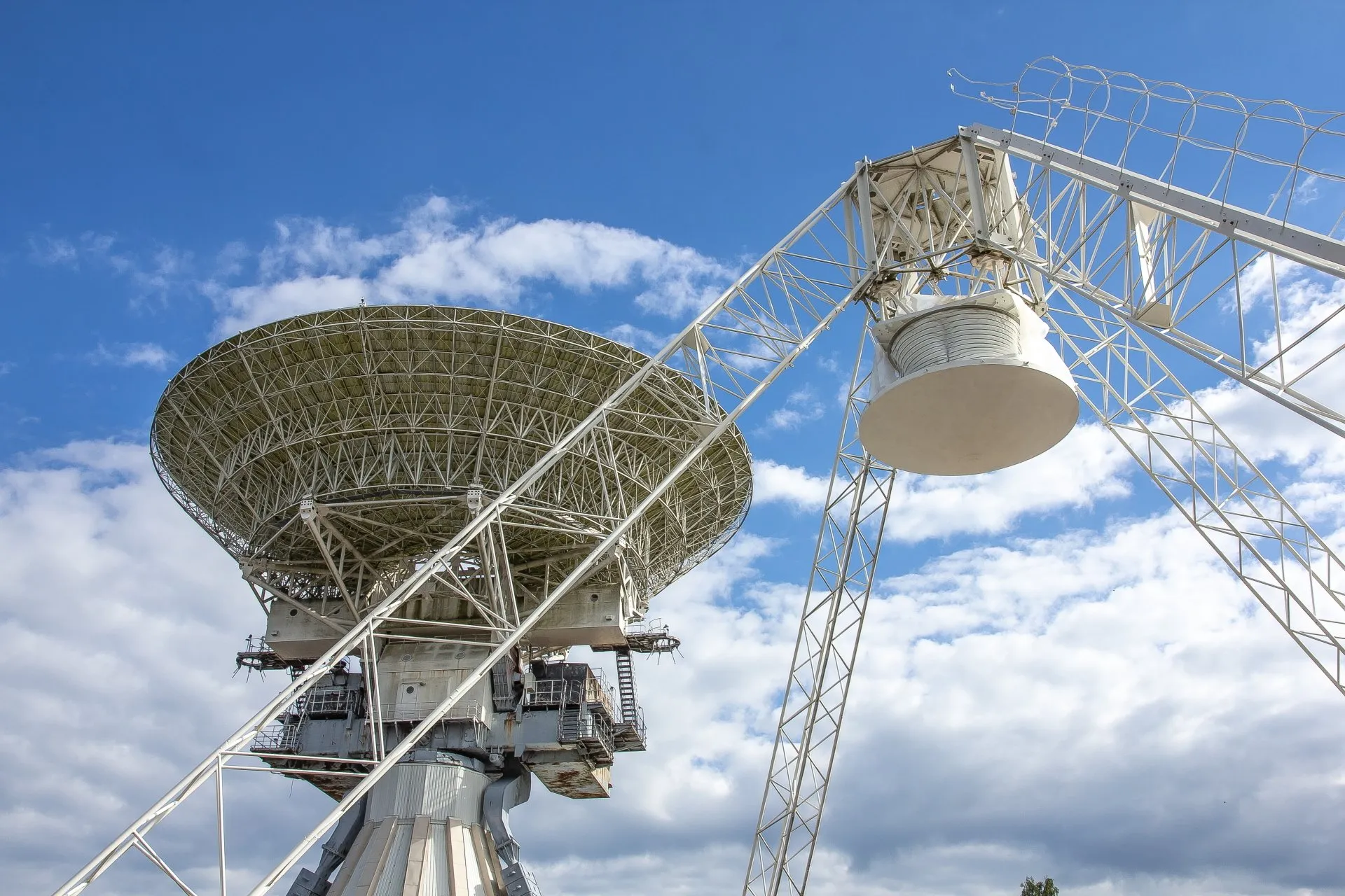 Irbenes radioteleskopu kompleksa modernizācija