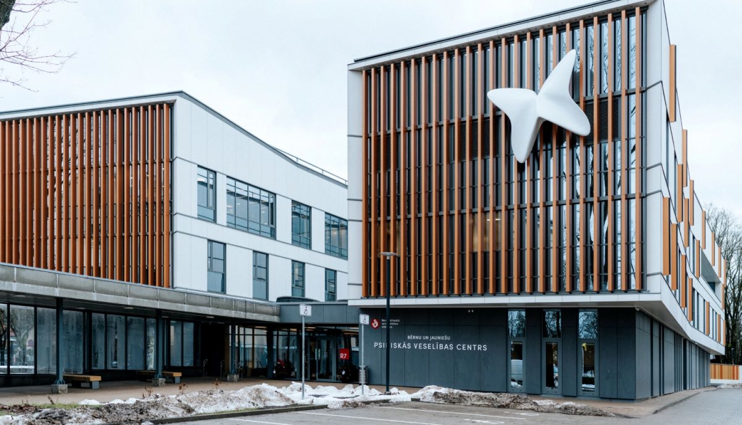 Atklāta Bērnu un jaunie&scaron;u psihiskās veselības centra jaunā ēka