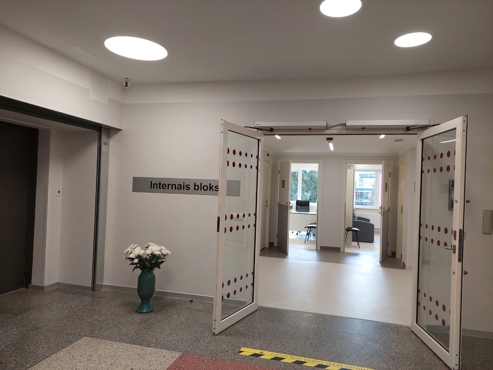 Noslēdzas Dobeles un apkārtnes slimnīcas internā bloka un rehabilitācijas nodaļas pārbūves un labiekārto&scaron;anas darbi