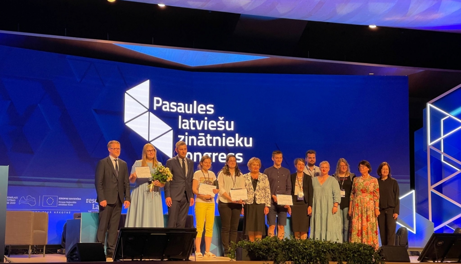 Apbalvoti &ldquo;Science Slam&rdquo; konkursa laureāti