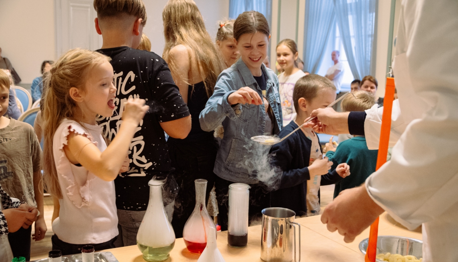 &ldquo;Zinātnieku nakts 2023&rdquo; pasākumi pulcēju&scaron;i vairāk nekā 20 000 apmeklētāju