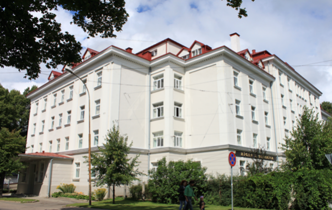 Ar Eiropas Savienības (ES) atbalstu traumatoloģijā un ortopēdijā specializētajai Rīgas 2. slimnīcai ir iespēja uzlabot veselības aprūpes pakalpojumus un infrastruktūru, tā stiprinot medicīnas iestādes potenciālu un sniedzot labumu pacientiem un sabiedrībai kopumā.