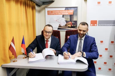 Līguma parakstīšana