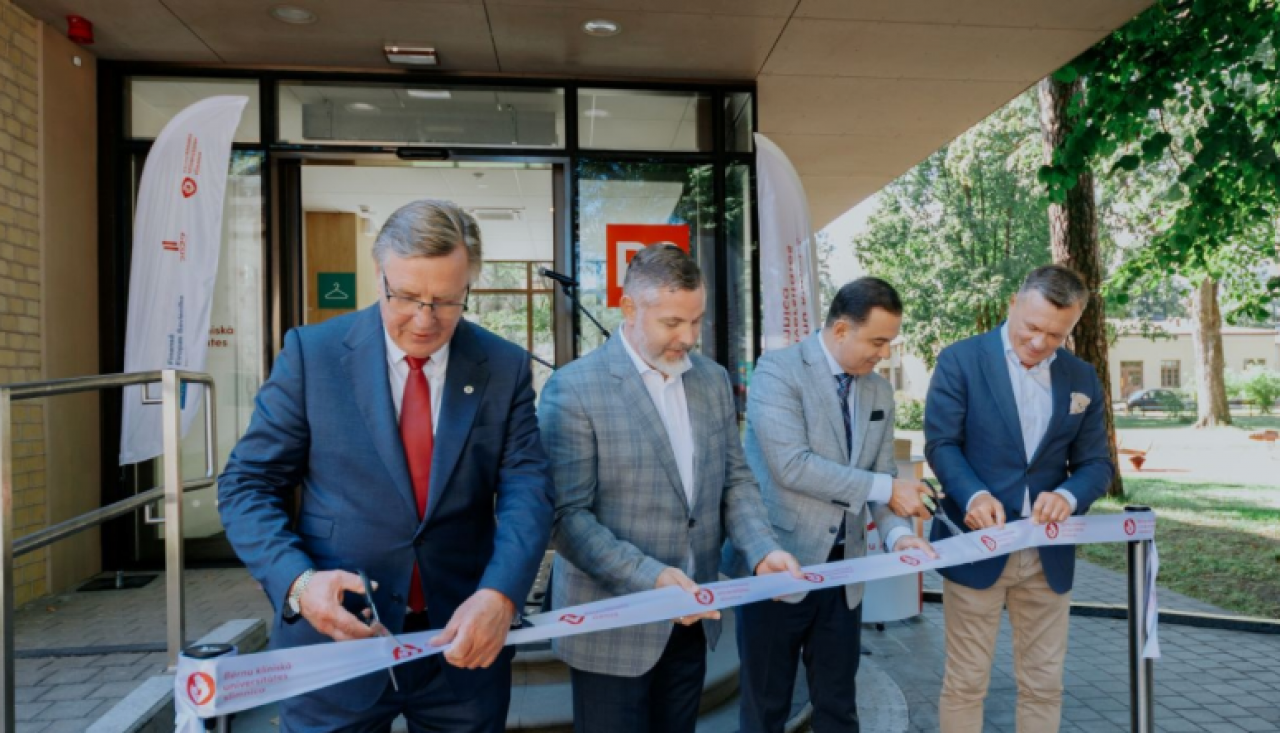 Bērnu slimnīcā svinīgi atklāts jaunais Neiropsihiskās attīstības centrs, Simulāciju mācību telpa un renovētais Operāciju bloks