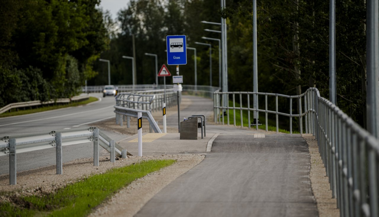 Jelgavas novadā pie Viesturciema izbūvēta gājēju un velosipēdistu infrastruktūra