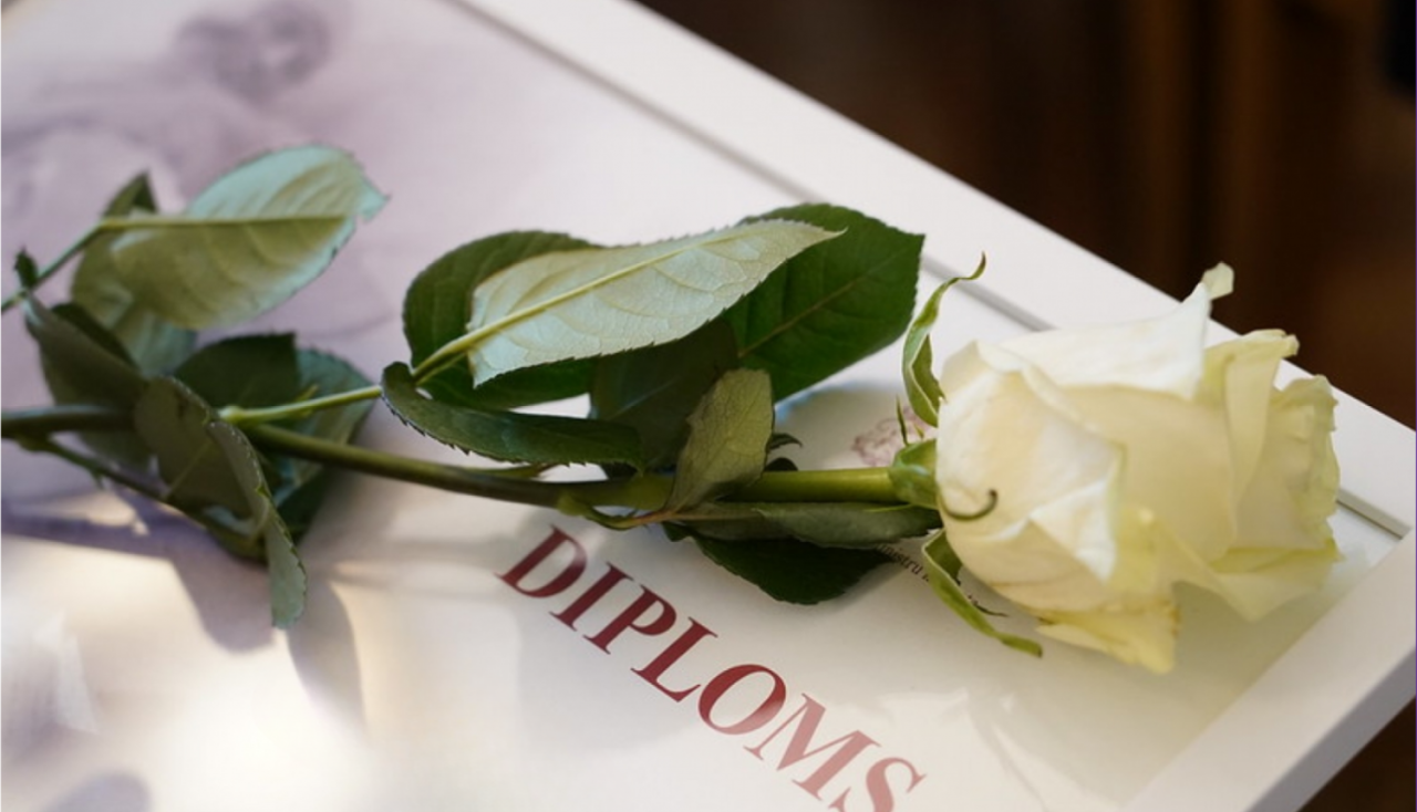 Apbalvos starptautisko mācību priekšmetu olimpiāžu un konkursu uzvarētājus