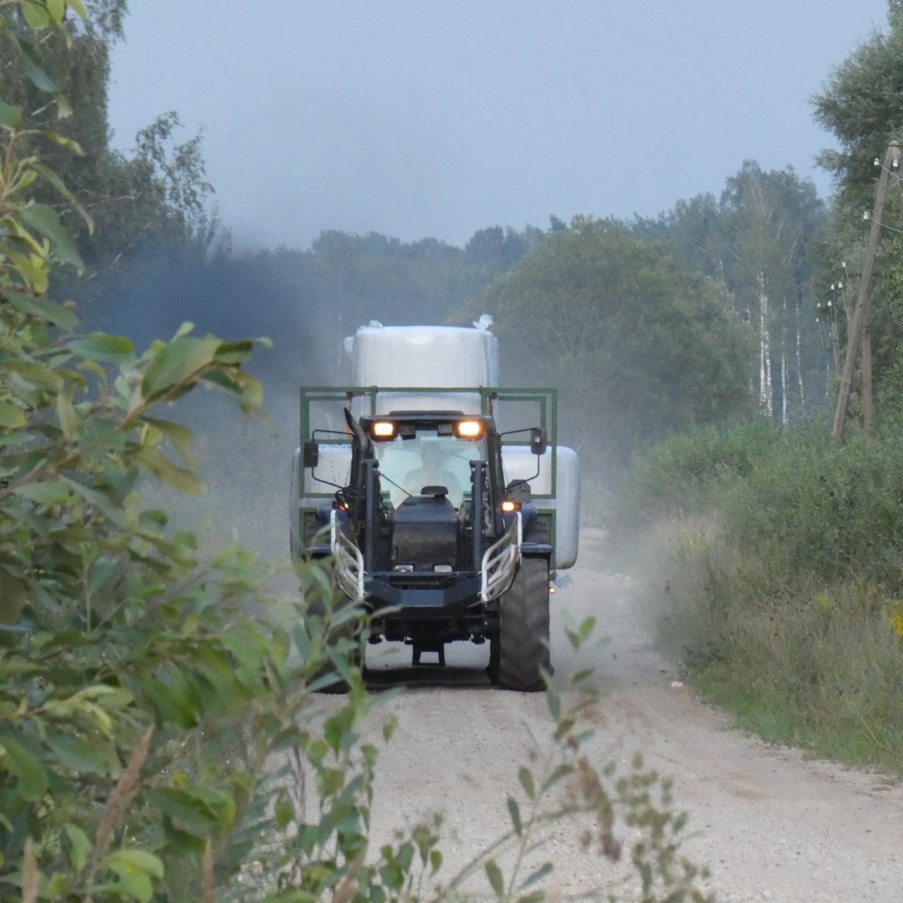 Turpinās atbalstīt lauksaimnieciskās darbības uzsākšanu gados jauniem lauksaimniekiem