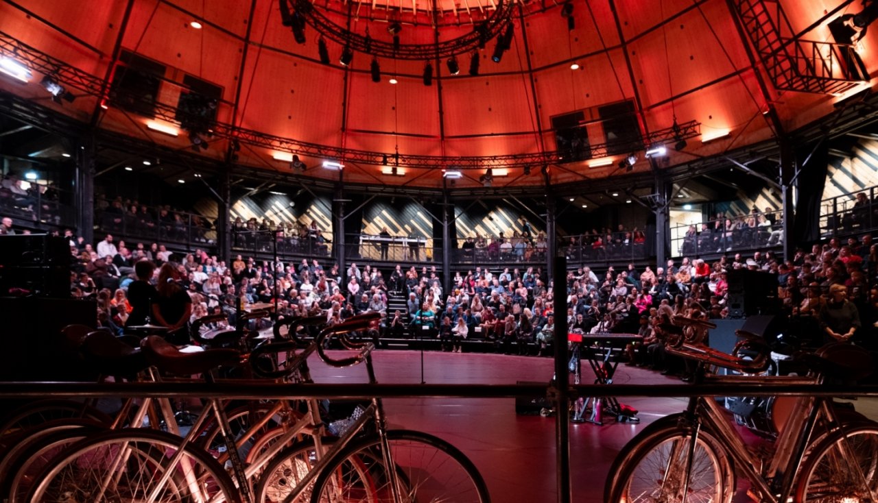 Riga Circus Arena with spectators