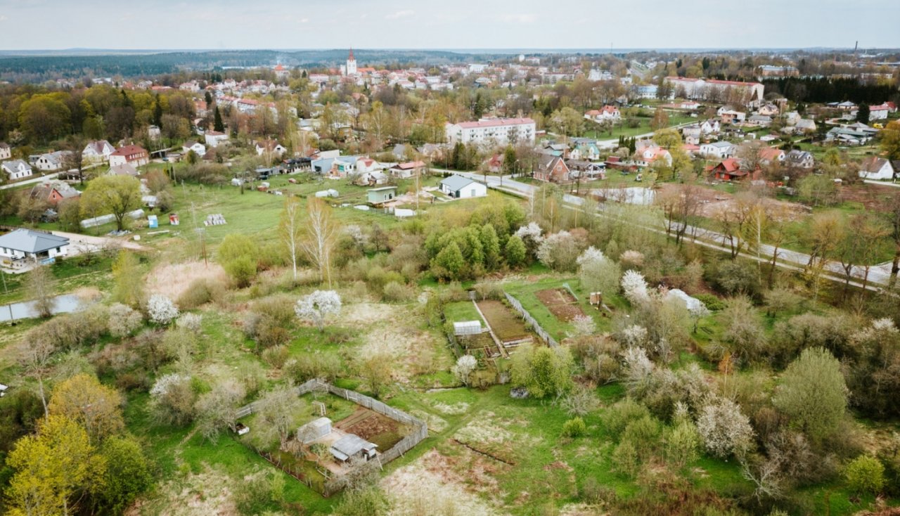 Undeveloped plot of land in Cēsis, Rīgas iela 78