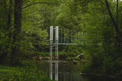 Tilts pār Irbes upi Lielirbē