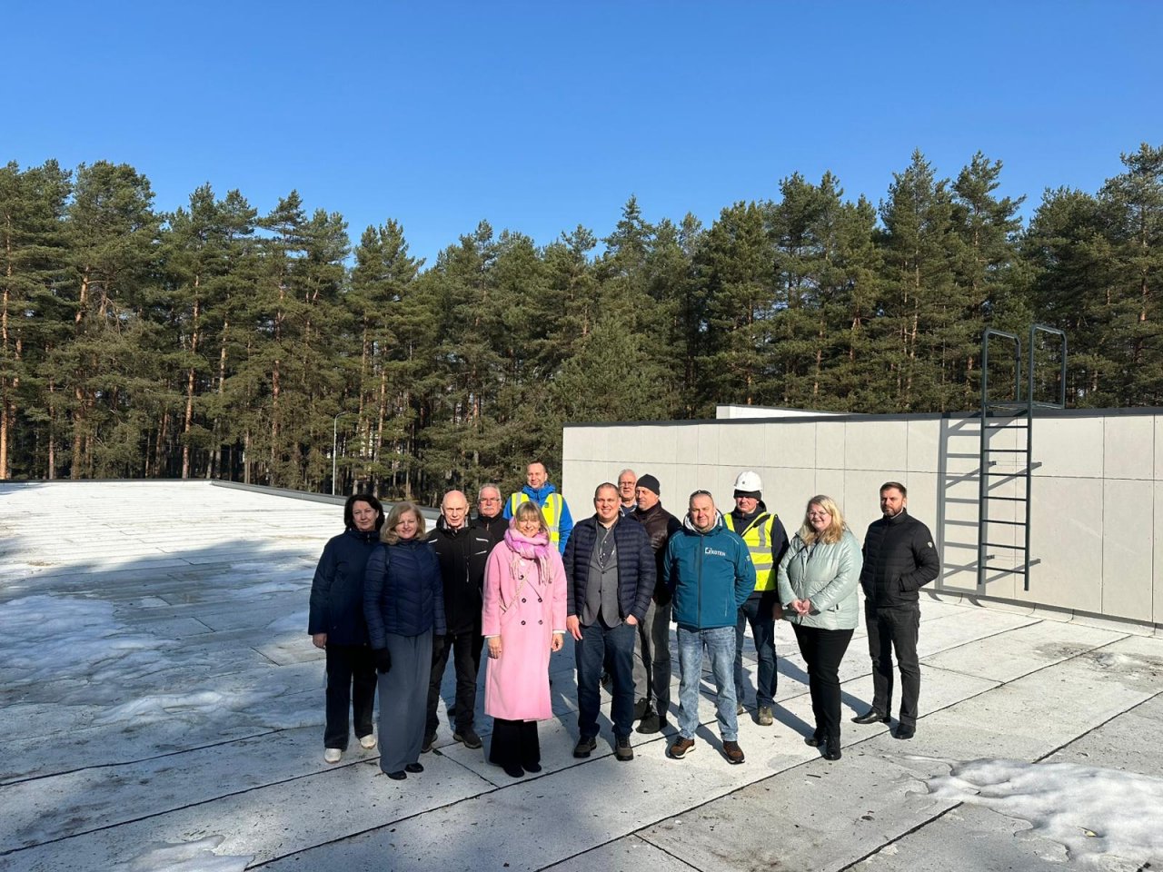 Project working group on the roof of the repository