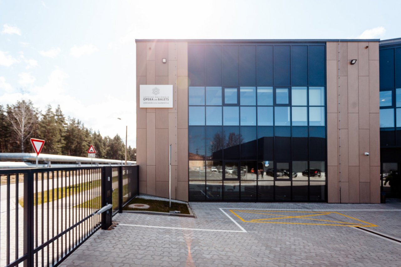 LNOB complex of performing arts decoration workshops and rehearsal rooms