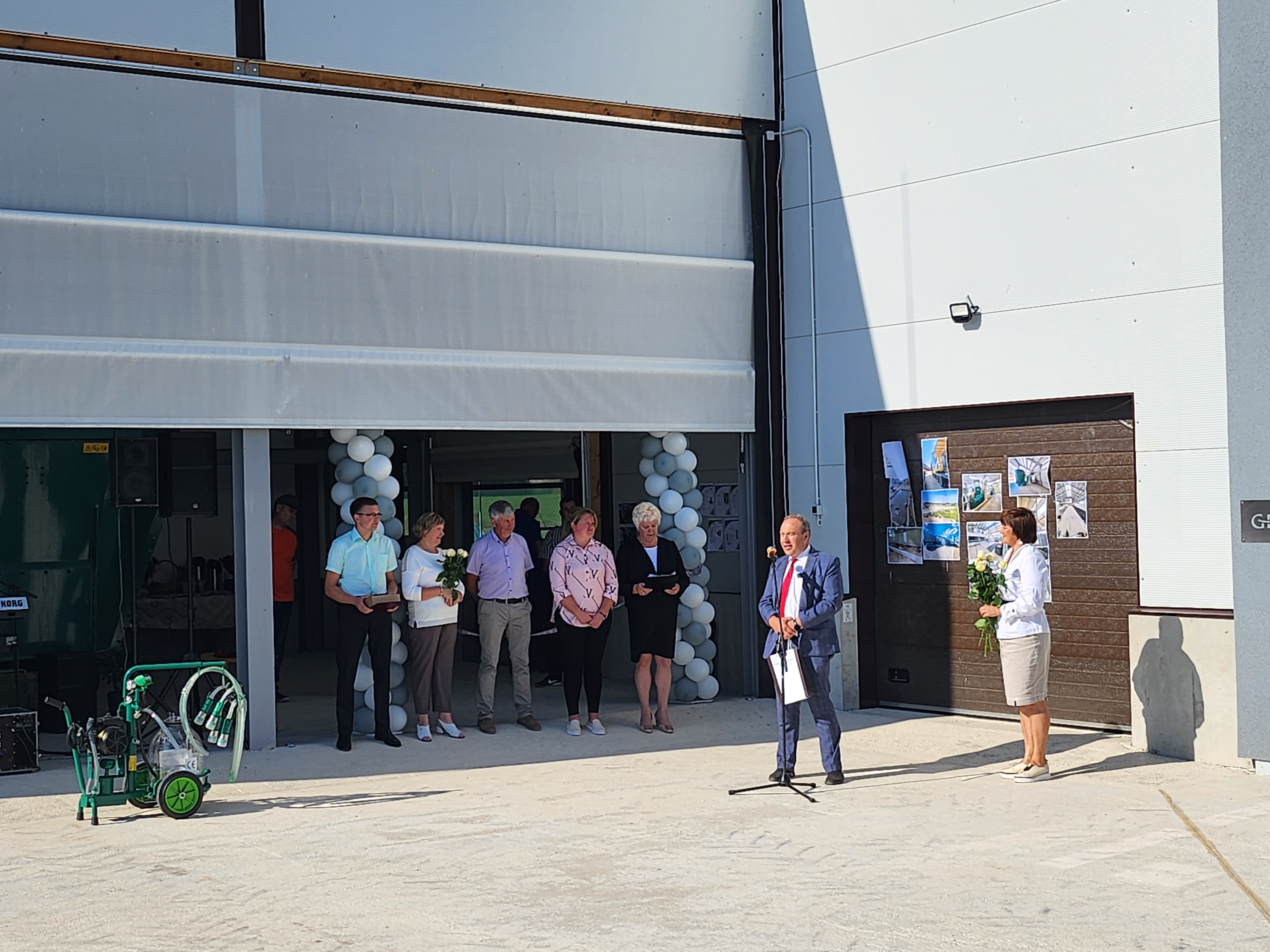 ZS “Kalmes” atklāj jaunu slaucamo govju fermu