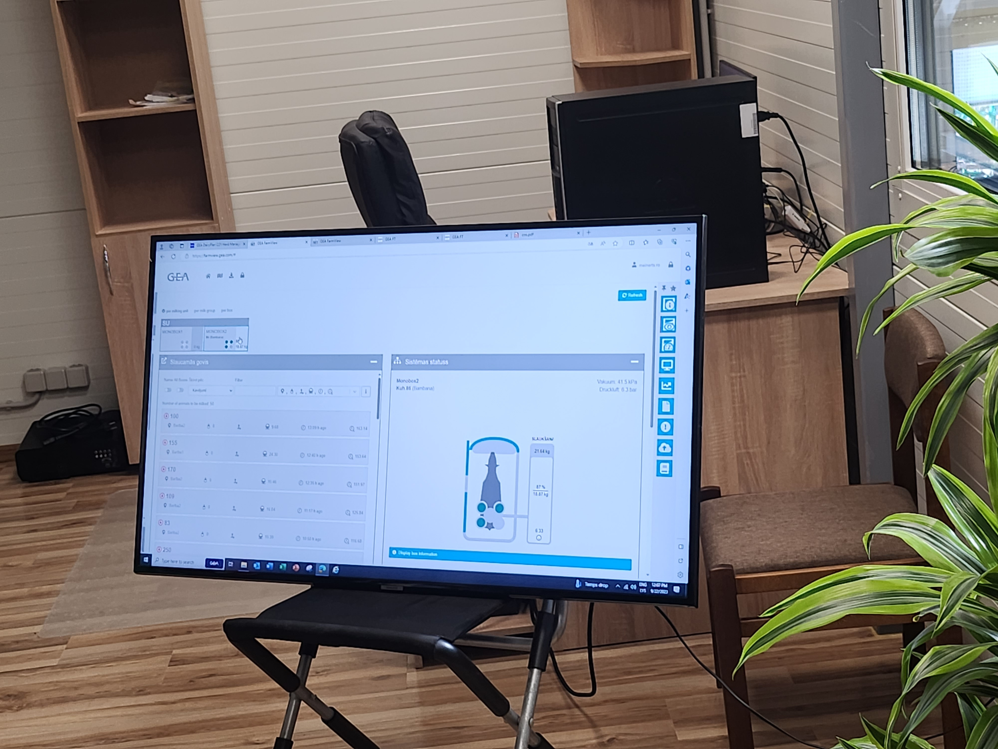 ZS “Kalmes” atklāj jaunu slaucamo govju fermu