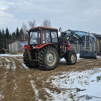 SIA Lubejas traktors