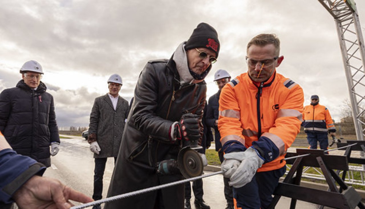 Svinīgi atver jaunuzbūvētās ielas Liepājas industriālajā parkā