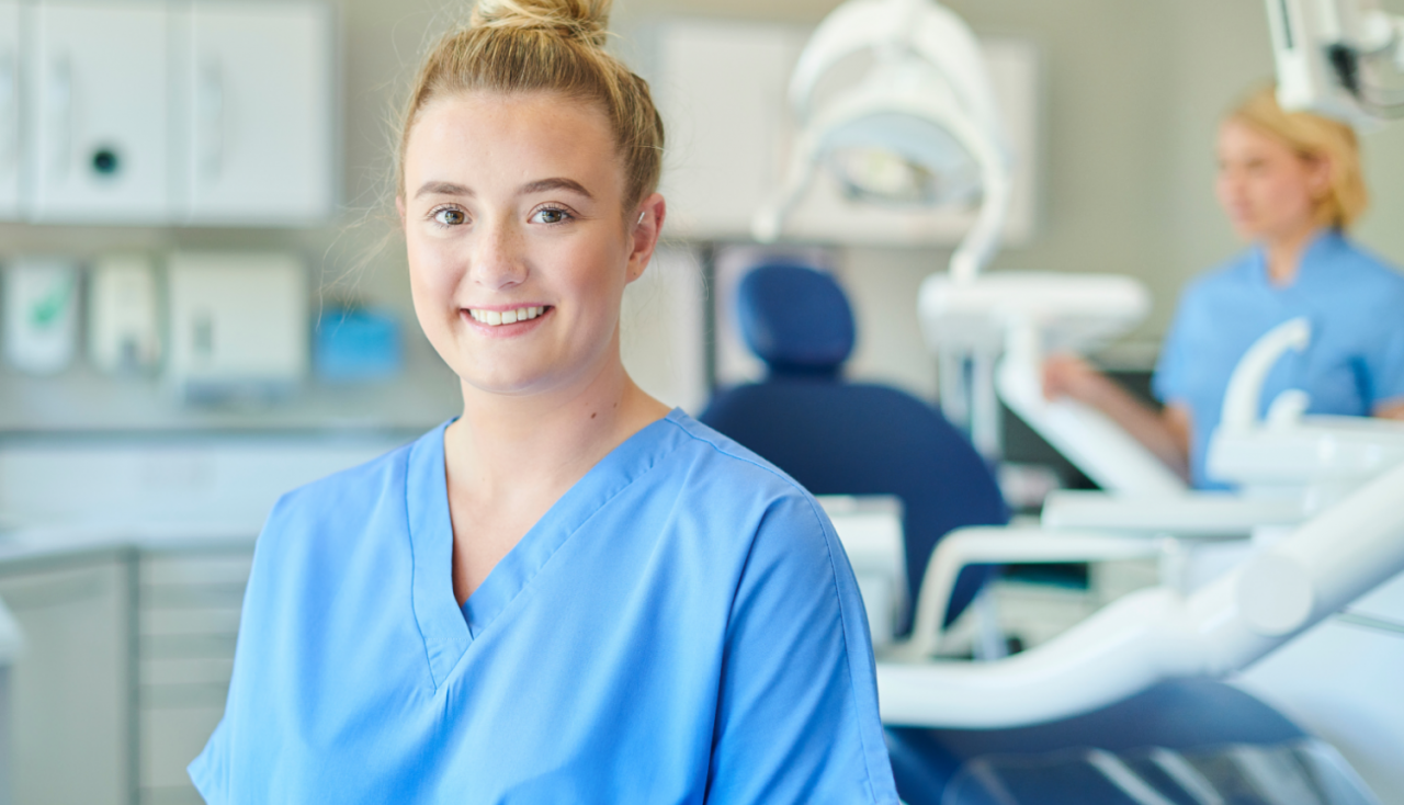 300 jauni speciālisti piesaistīti darbam valsts sektorā ar mērķētu ES fondu atbalstu ārstniecības iestāžu reģistrētajās vakancēs